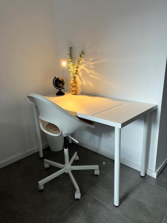 Appartment Florida Naehe Duesseldorf, Messe, Hbf, City, Wifi, Helios Hospital 크레펠트 외부 사진